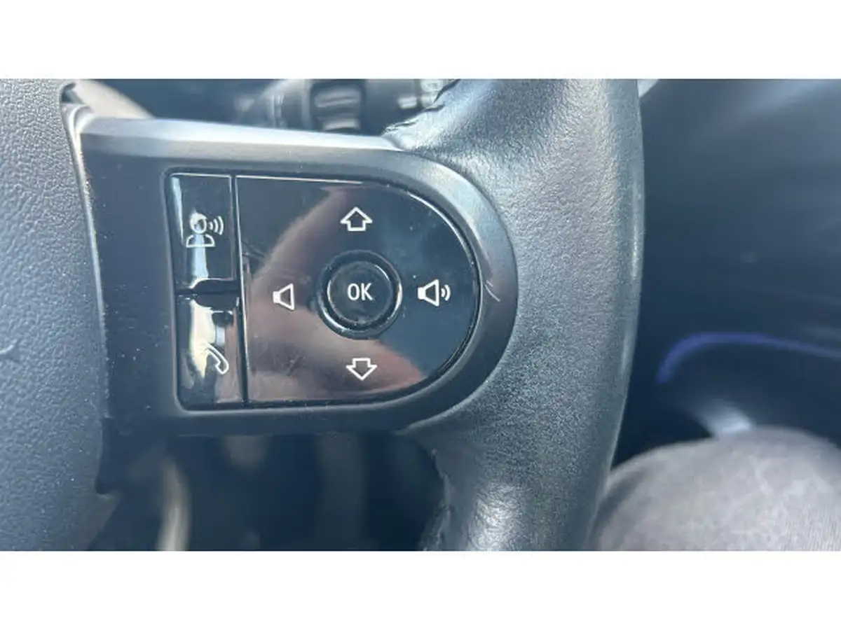 2021-mini-cooper-15-one-classic-5d-big-17