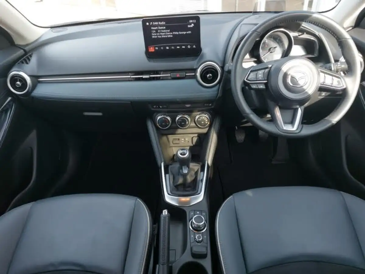 2023-mazda-mazda2-15-e-skyactiv-g-gt-sport-big-2