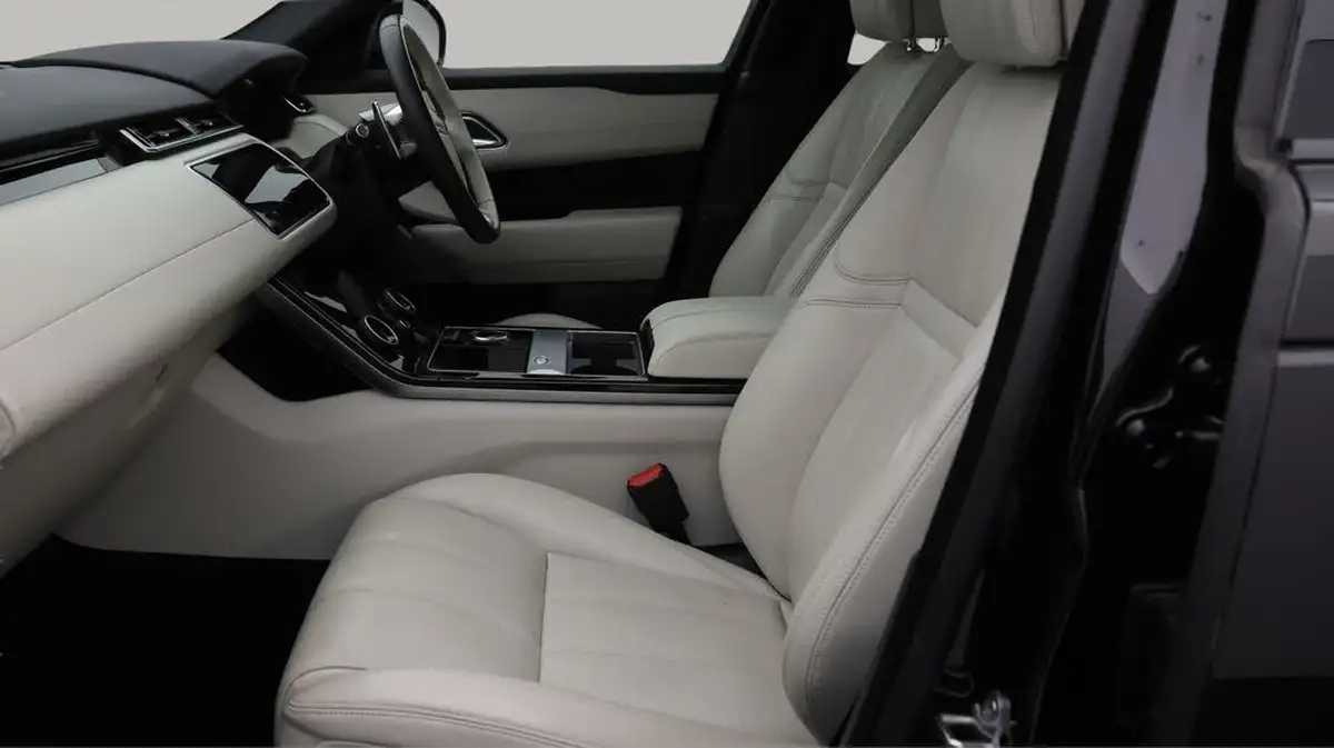 2019-land-rover-range-rover-velar-20-d240-r-dynamic-hse-big-13