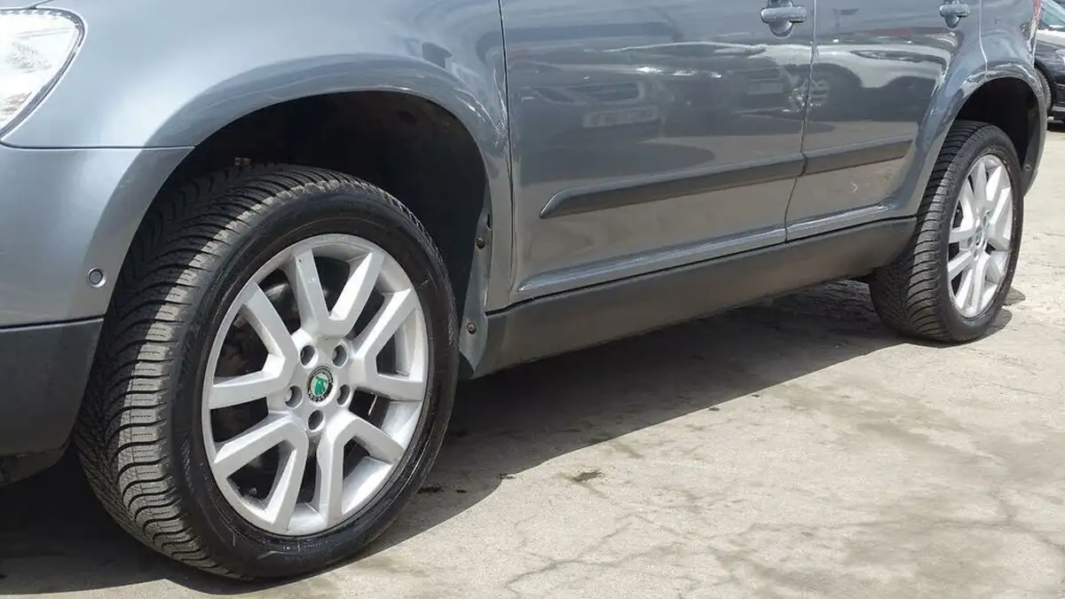 2011-skoda-yeti-20td-elegance-172ps-4x4-big-22