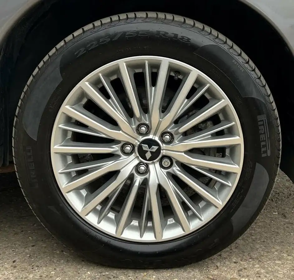 2018-mitsubishi-outlander-24-5h-phev-big-12