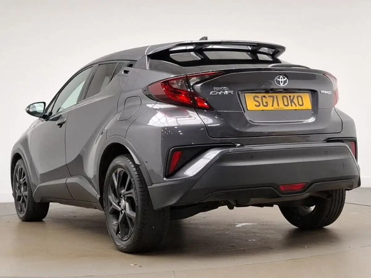 2021-toyota-c-hr-18-vvt-i-design-big-1