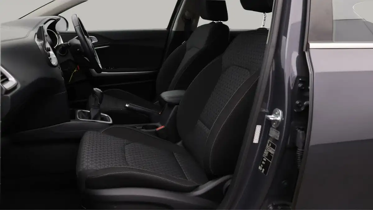 2021-kia-xceed-10-t-gdi-2-big-13