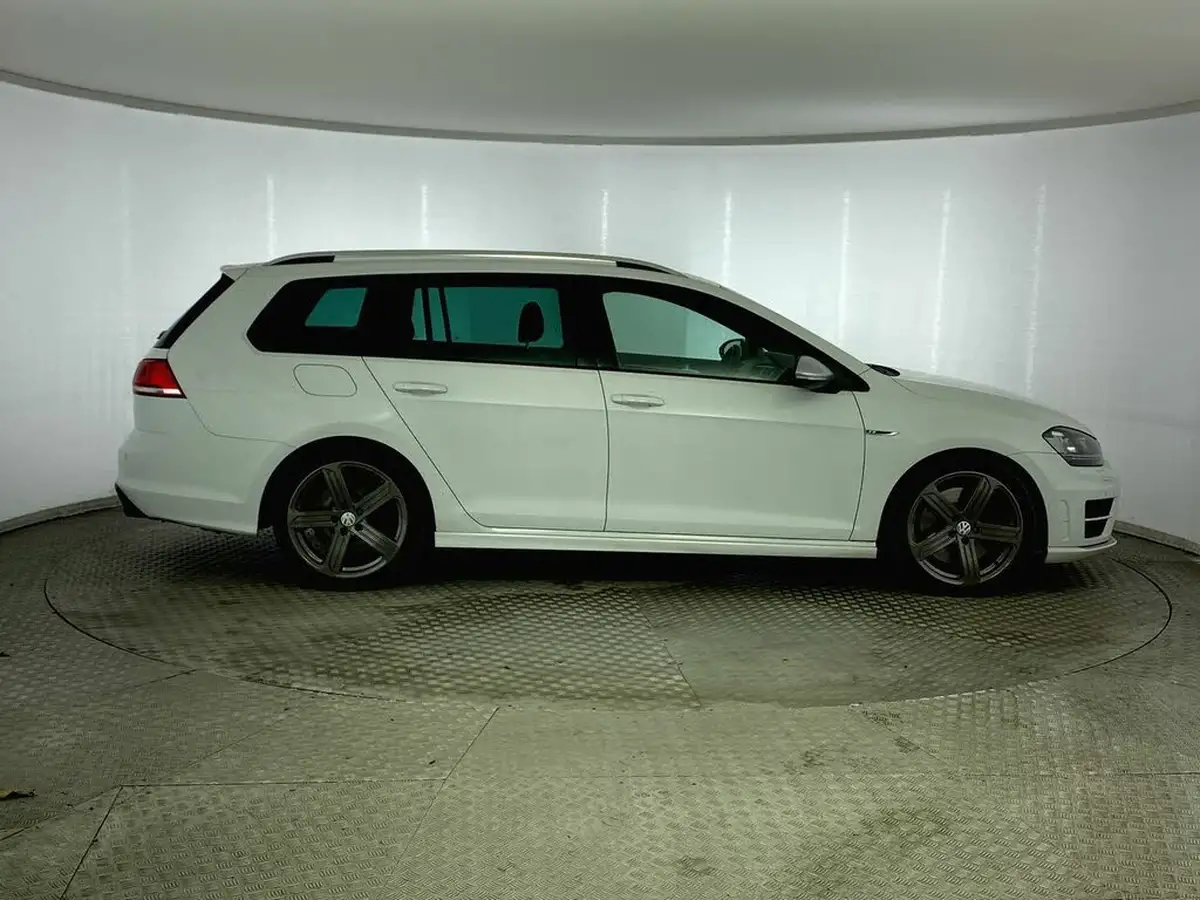2015-volkswagen-golf-20-tsi-r-estate-5d-dsg-big-7