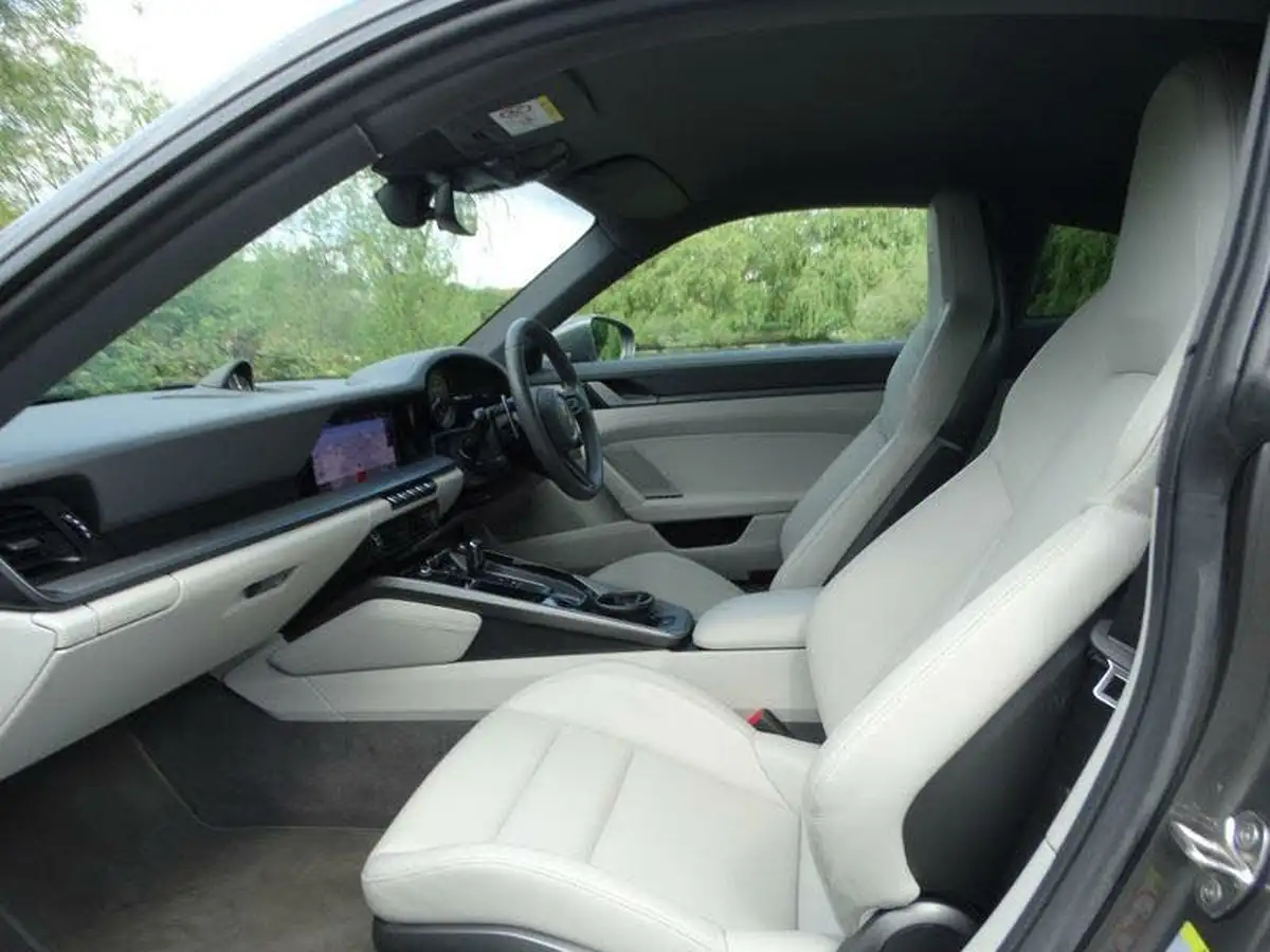 2019-porsche-911-30-carrera-s-450ps-coupe-pdk-big-2