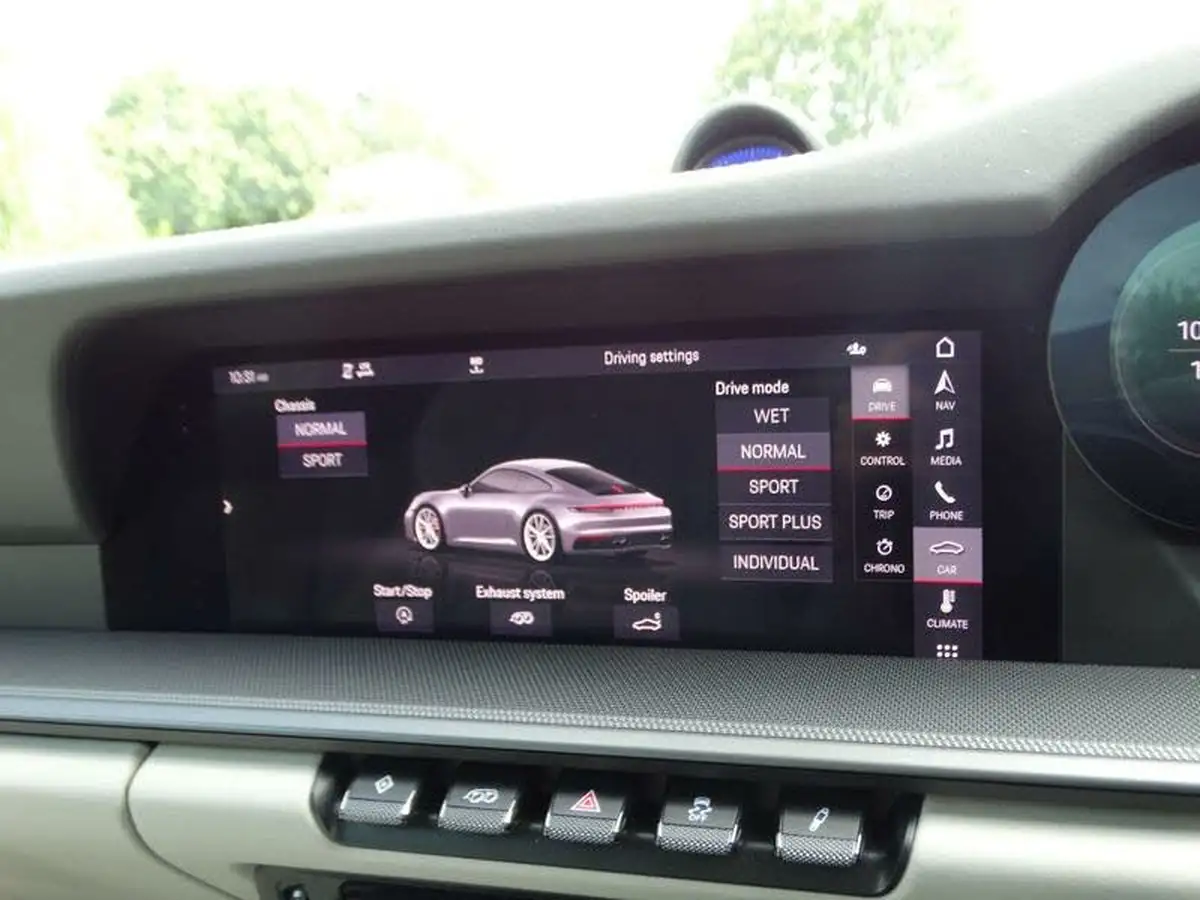 2019-porsche-911-30-carrera-s-450ps-coupe-pdk-big-30