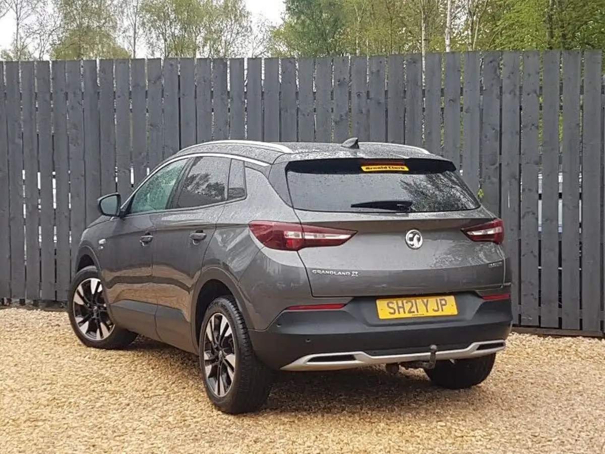 2021-vauxhall-grandland-x-12-griffin-big-1