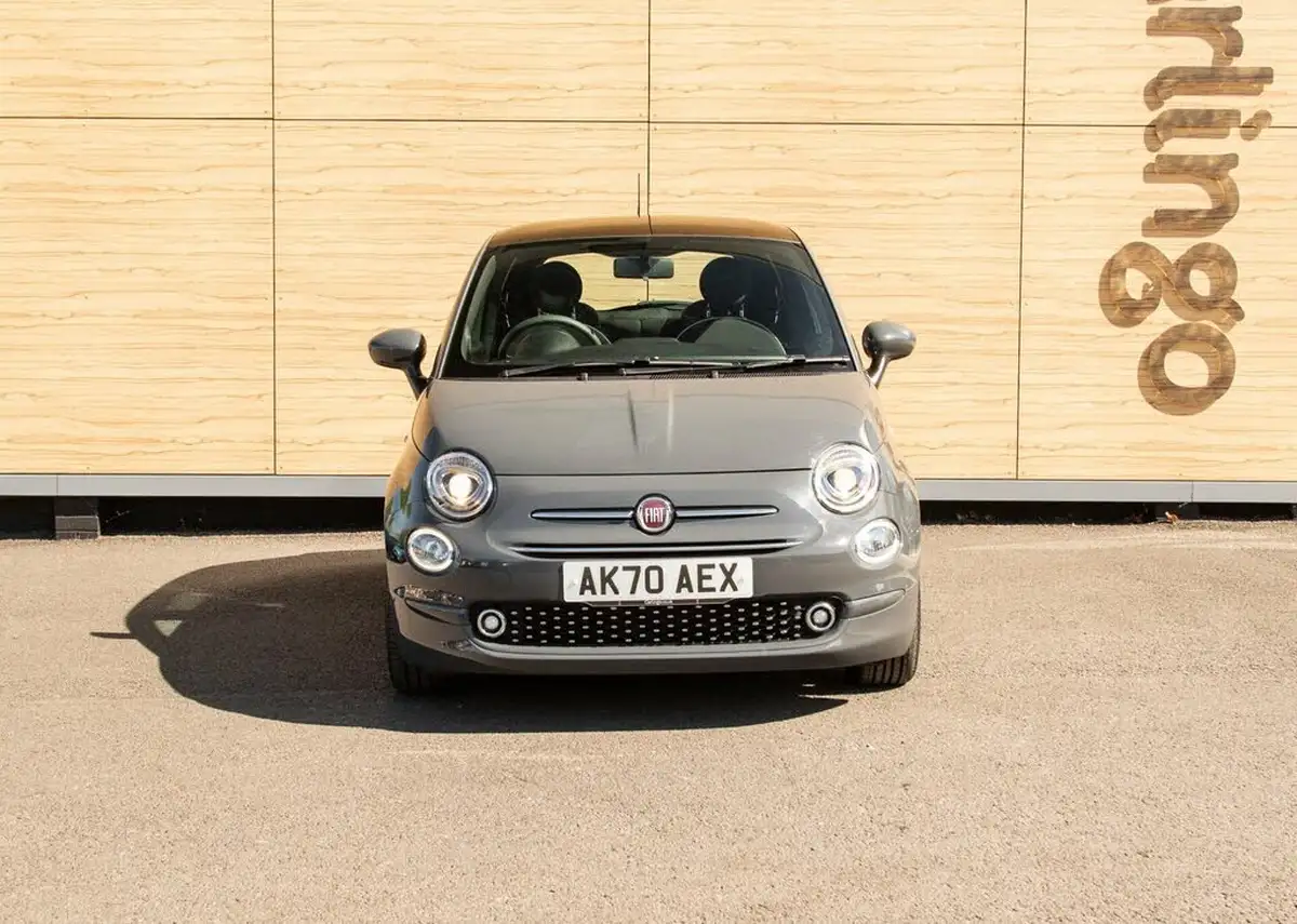 2020-fiat-500-10-lounge-big-5