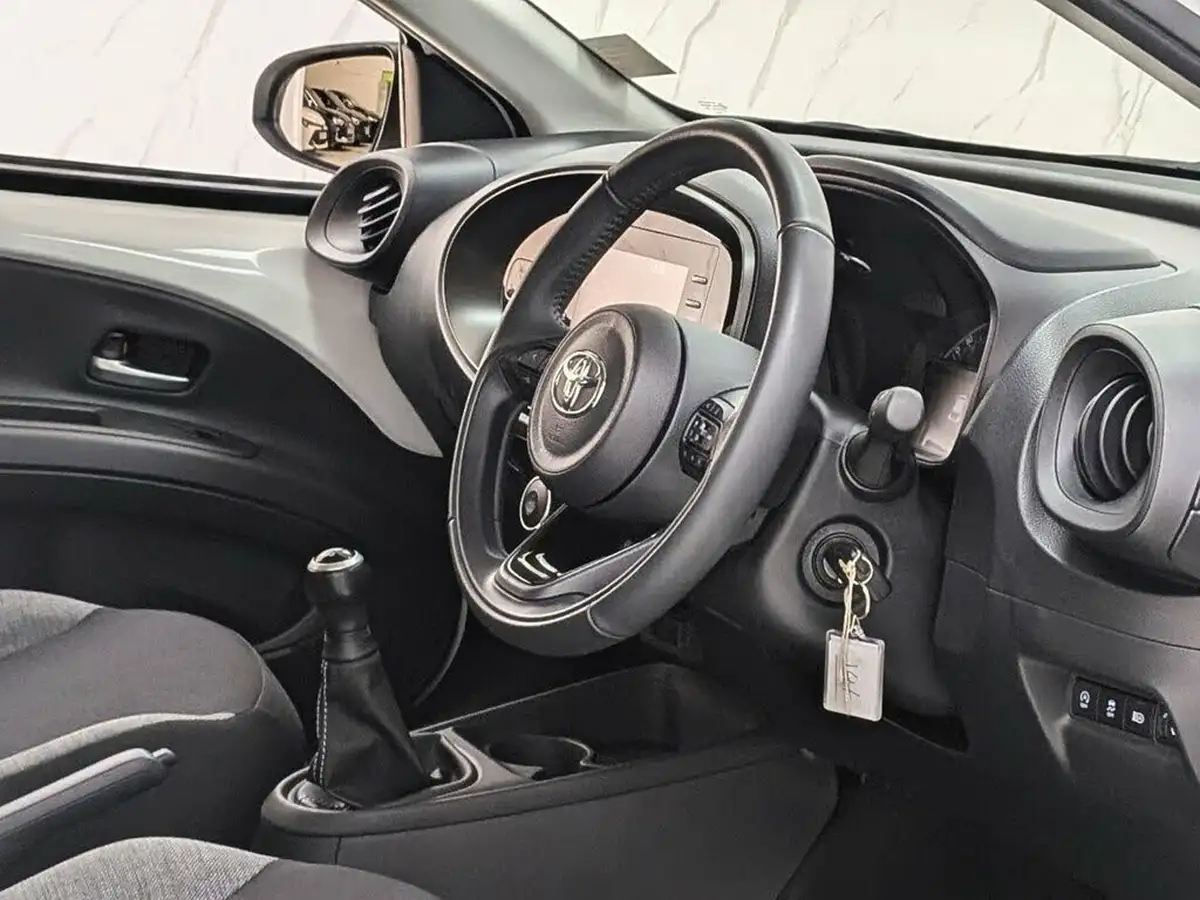 2023-toyota-aygo-x-10-vvt-i-pure-big-24