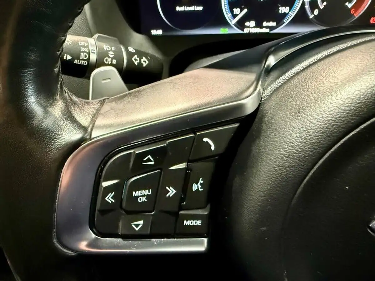 2017-jaguar-f-pace-30td-s-ss-big-15