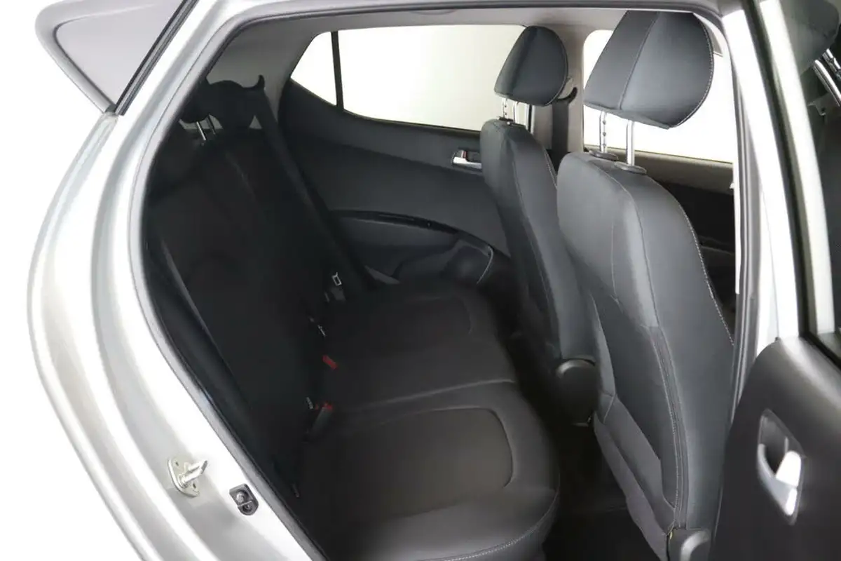 2019-hyundai-i10-12-premium-se-auto-big-13