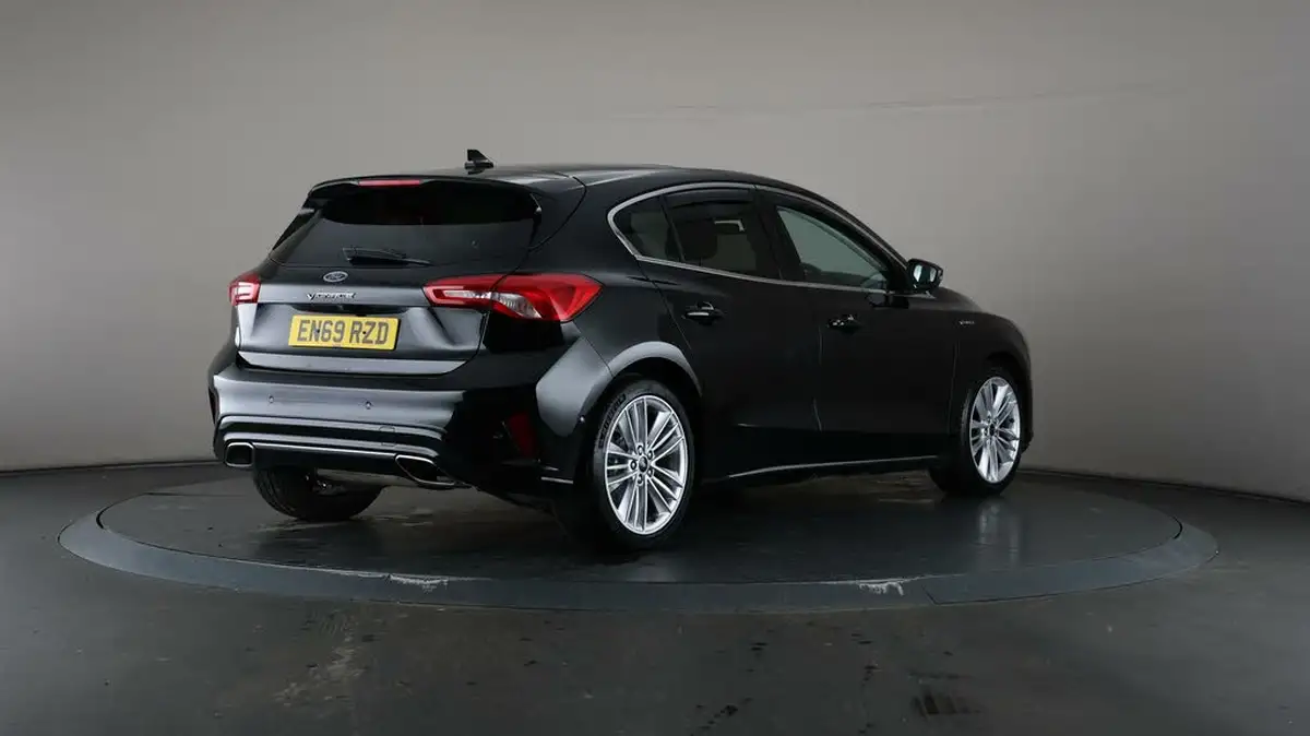 2020-ford-focus-15-vignale-hatchback-big-57