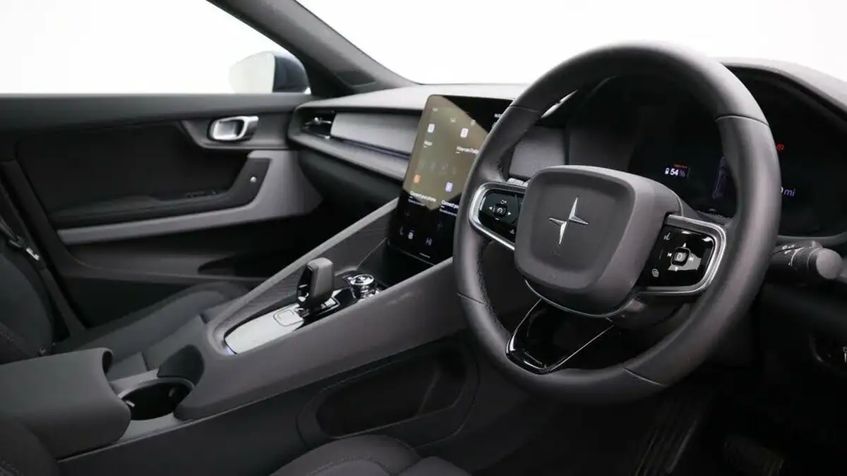 2020-polestar-polestar-2-e-ps2-big-3