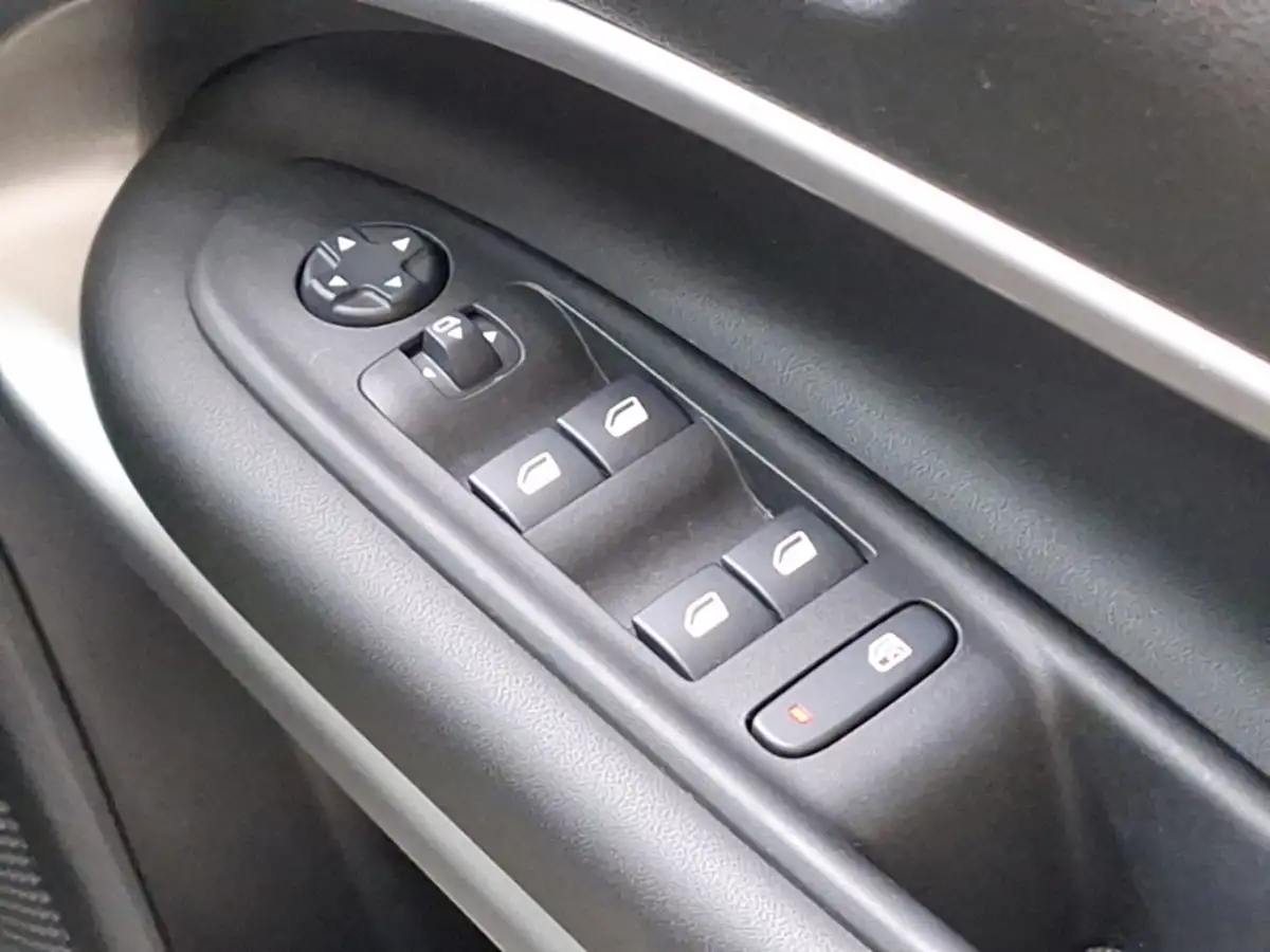 2024-seat-arona-10-tsi-fr-limited-edition-big-13