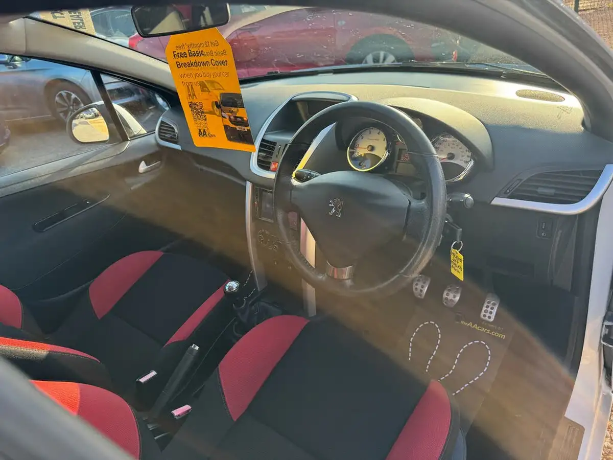 2012-peugeot-207-14-sportium-75-5d-1360cc-big-32