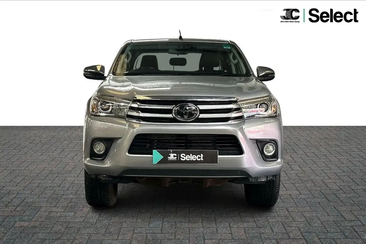 2018-toyota-hi-lux-24d-invincible-ss-auto-big-10