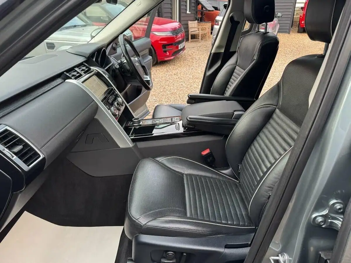 2017-land-rover-discovery-30td6-hse-259ps-awd-station-wagon-5d-auto-big-14