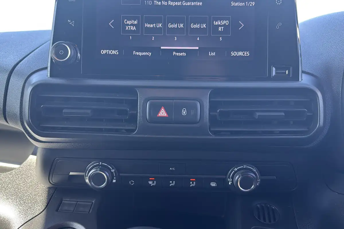 2023-vauxhall-combo-15cdti-pro-2300-100pseu6d-pro-l1h1-big-20