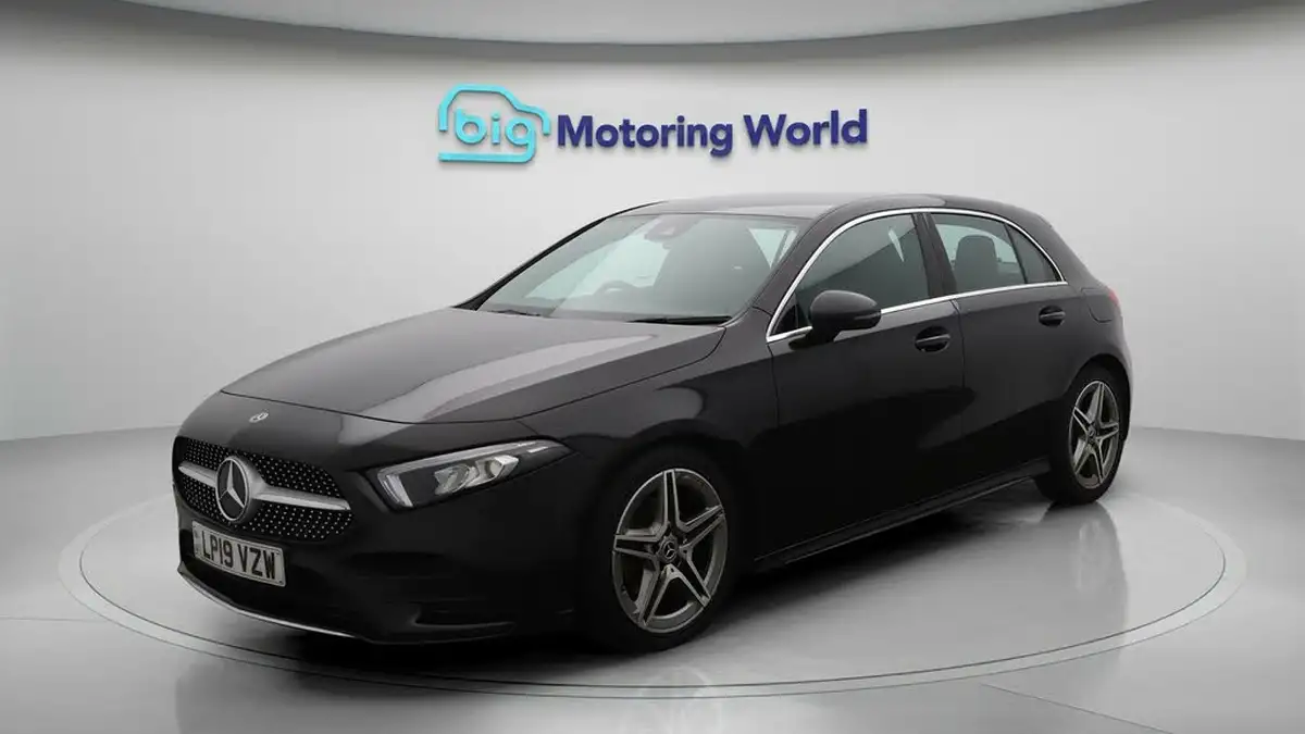 2019-mercedes-benz-a-class-13-a180-amg-line-hatchback-5d-big-3