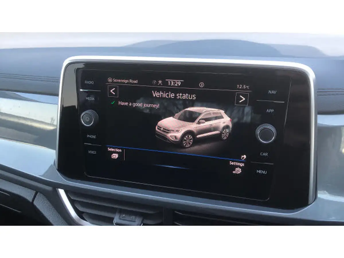 2022-volkswagen-t-roc-10-tsi-style-hatchback-5d-big-36