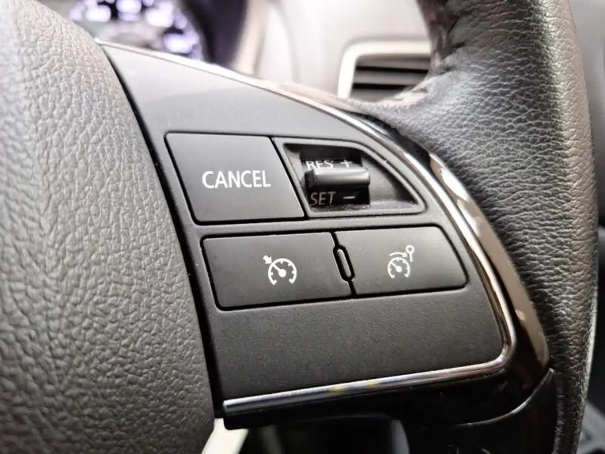 2019-mitsubishi-eclipse-cross-15-2-big-15