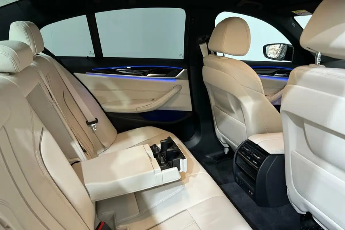 2020-bmw-5-series-20td-520d-m-sport-190ps-mht-saloon-4d-big-36