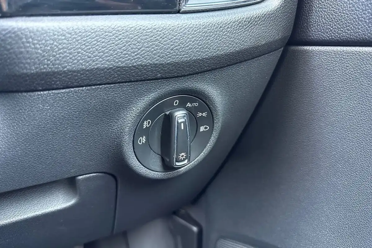 2017-skoda-kodiaq-20tdi-edition-150ps-4x4-5-seatsss-dsg-big-42