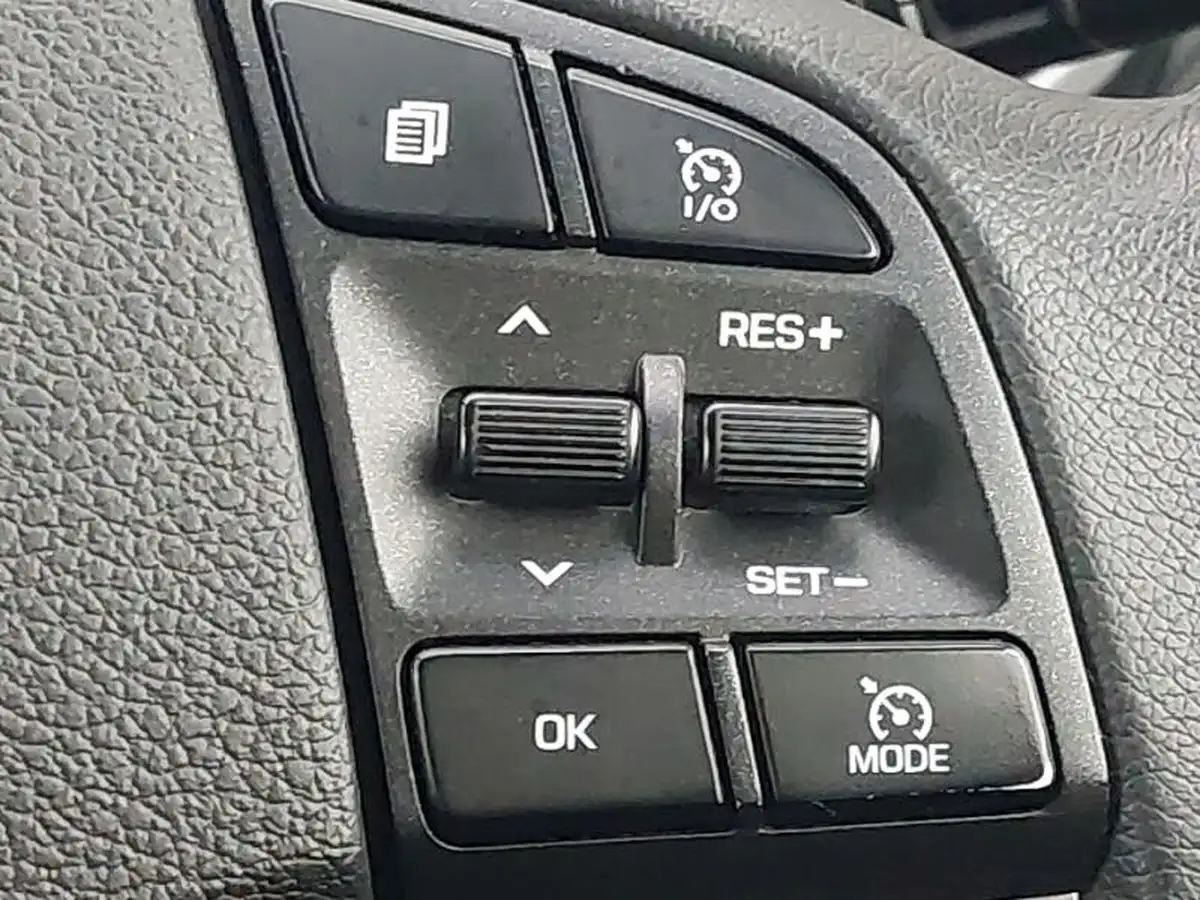 2018-hyundai-tucson-16-gdi-se-nav-big-12