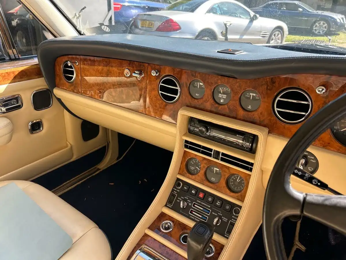 1993-bentley-turbo-r-68-lwb-big-19