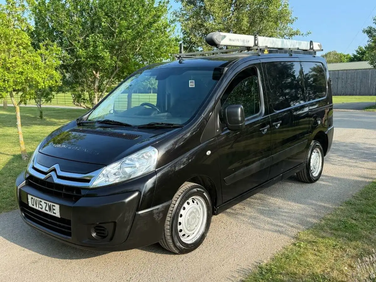 2015-citroen-dispatch-16td-enterprise-panel-big-1