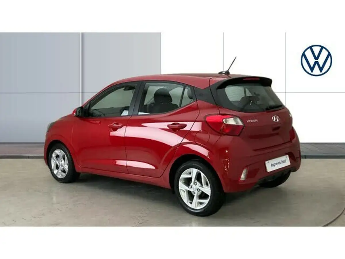 2022-hyundai-i10-10-se-connect-big-2