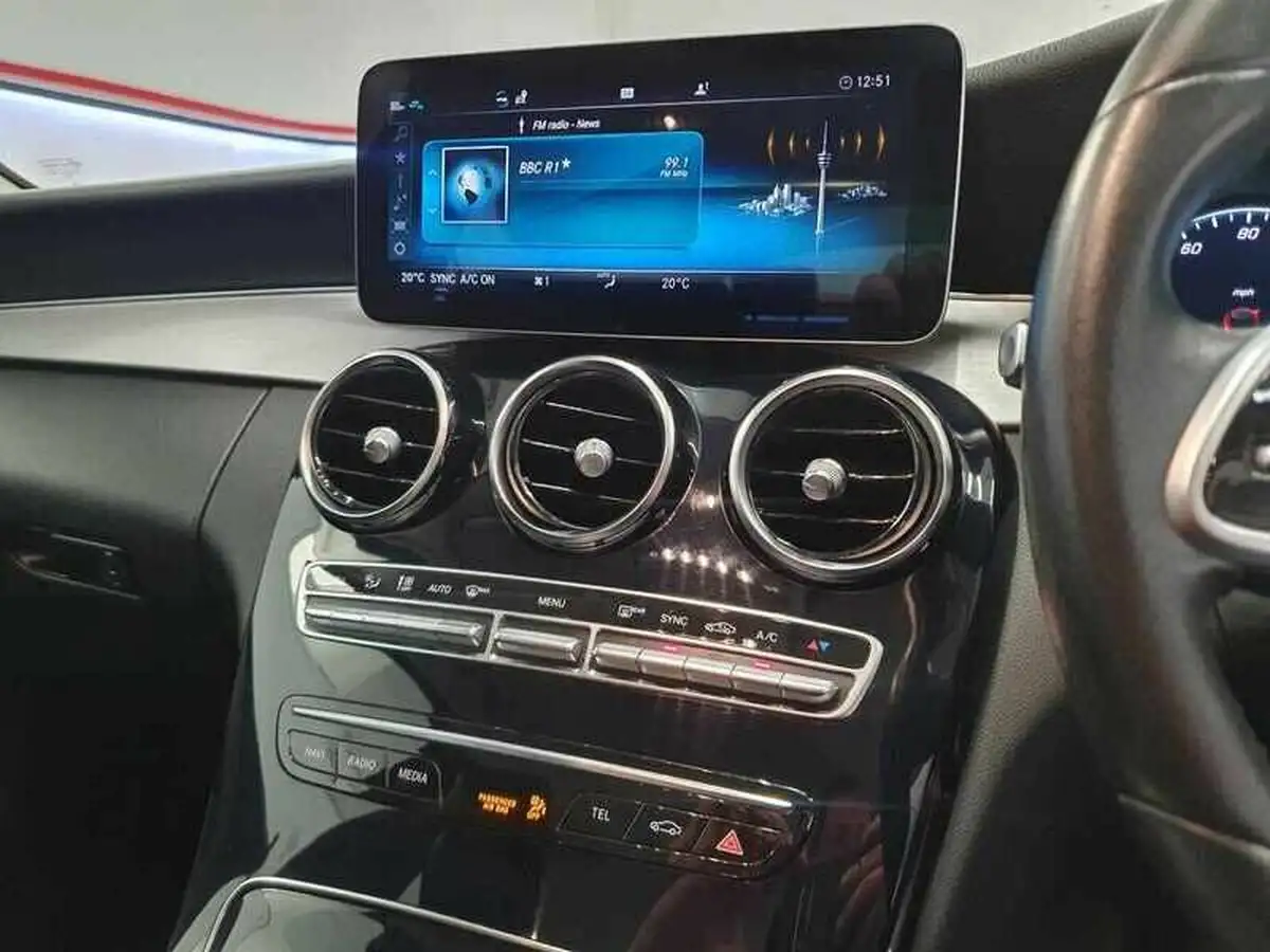 2018-mercedes-benz-c-class-15-c200-sport-premiumss-saloon-4d-big-19