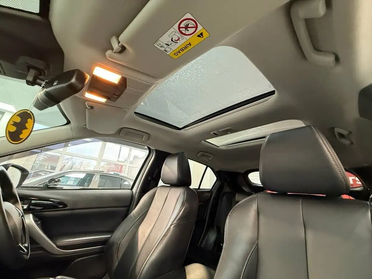 2019-mitsubishi-eclipse-cross-15-black-big-20