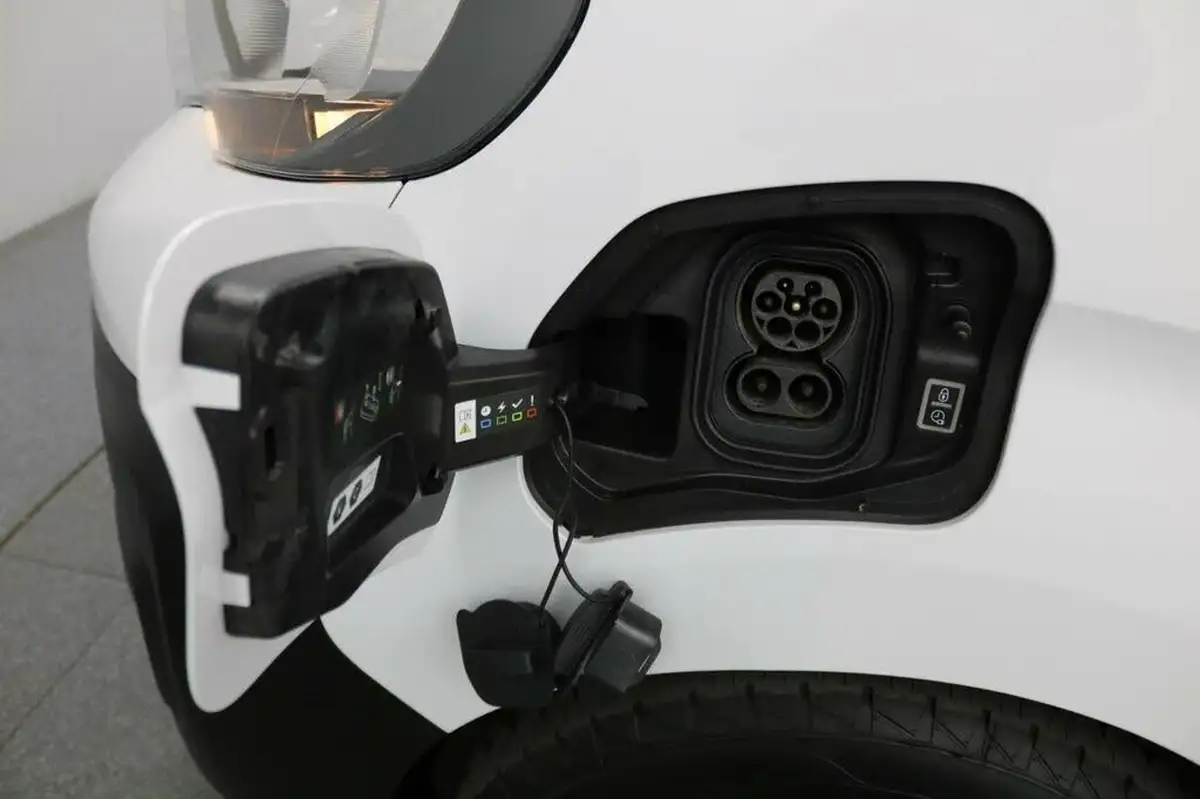 2021-peugeot-expert-e-professional-standard-75kwh-panel-big-64