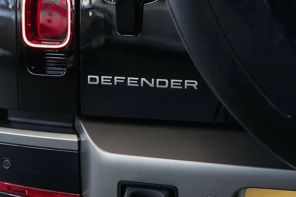 2022-land-rover-90-defender-30-d250-x-dynamic-hse-big-19