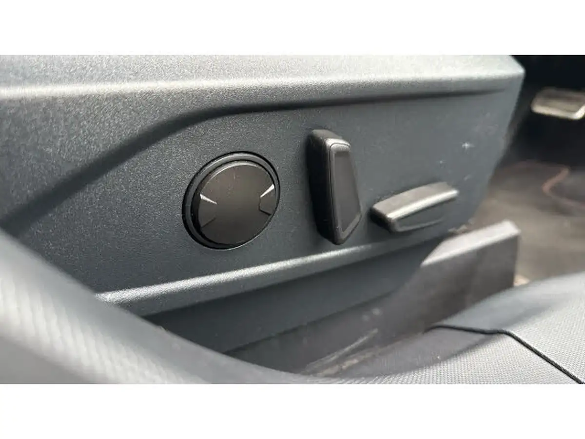 2021-ford-mustang-mach-e-e-extended-range-351ps-88kwh-awd-big-40
