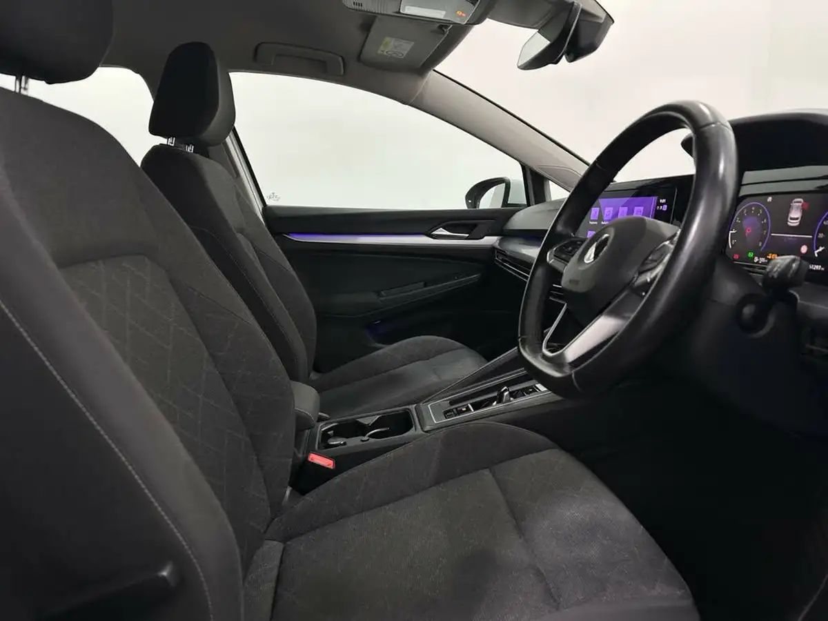 2020-volkswagen-golf-15-etsi-life-150ps-hatchback-big-28