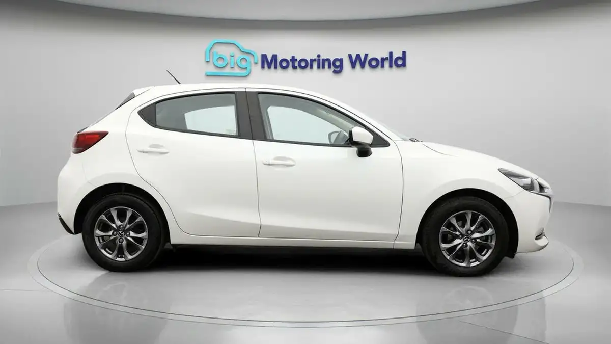2020-mazda-mazda2-15-skyactiv-g-se-l-big-7