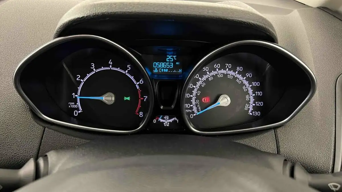 2017-ford-ecosport-10t-zetec-125ps-ss-big-16