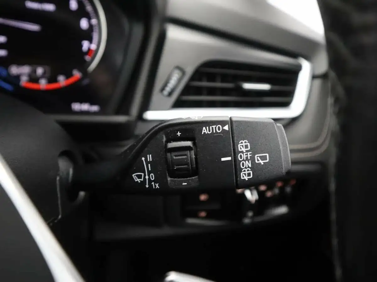 2018-bmw-2-series-20-220i-luxury-18641bhp-active-dct-big-28