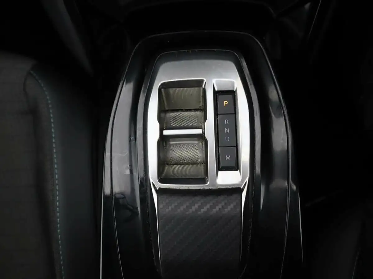 2023-peugeot-208-12-puretech-allure-premium-130ps-eat8-big-20