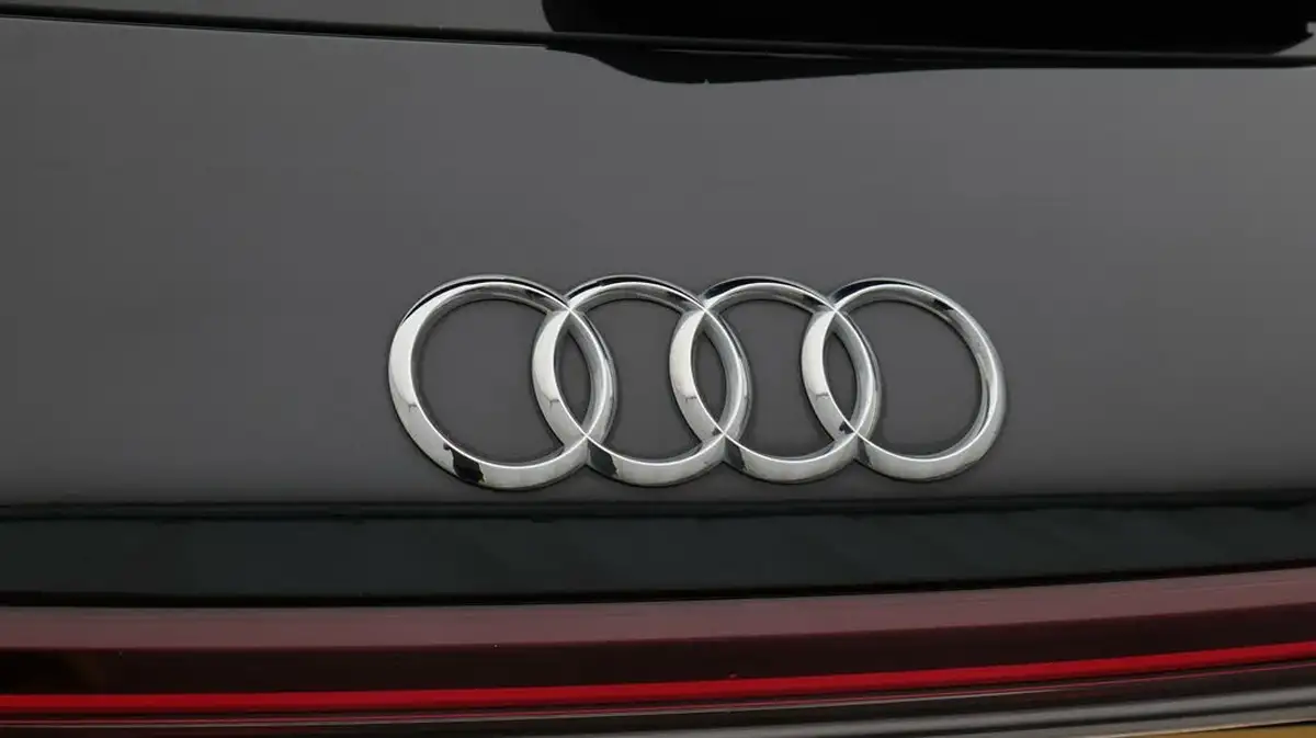 2022-audi-q4-e-tron-40e-s-line-station-wagon-big-22