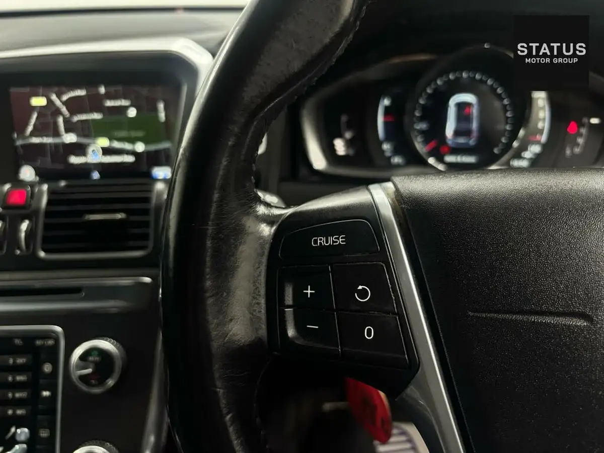 2015-volvo-xc60-24td-d5-se-lux-220bhp-ss-geartronic-big-19