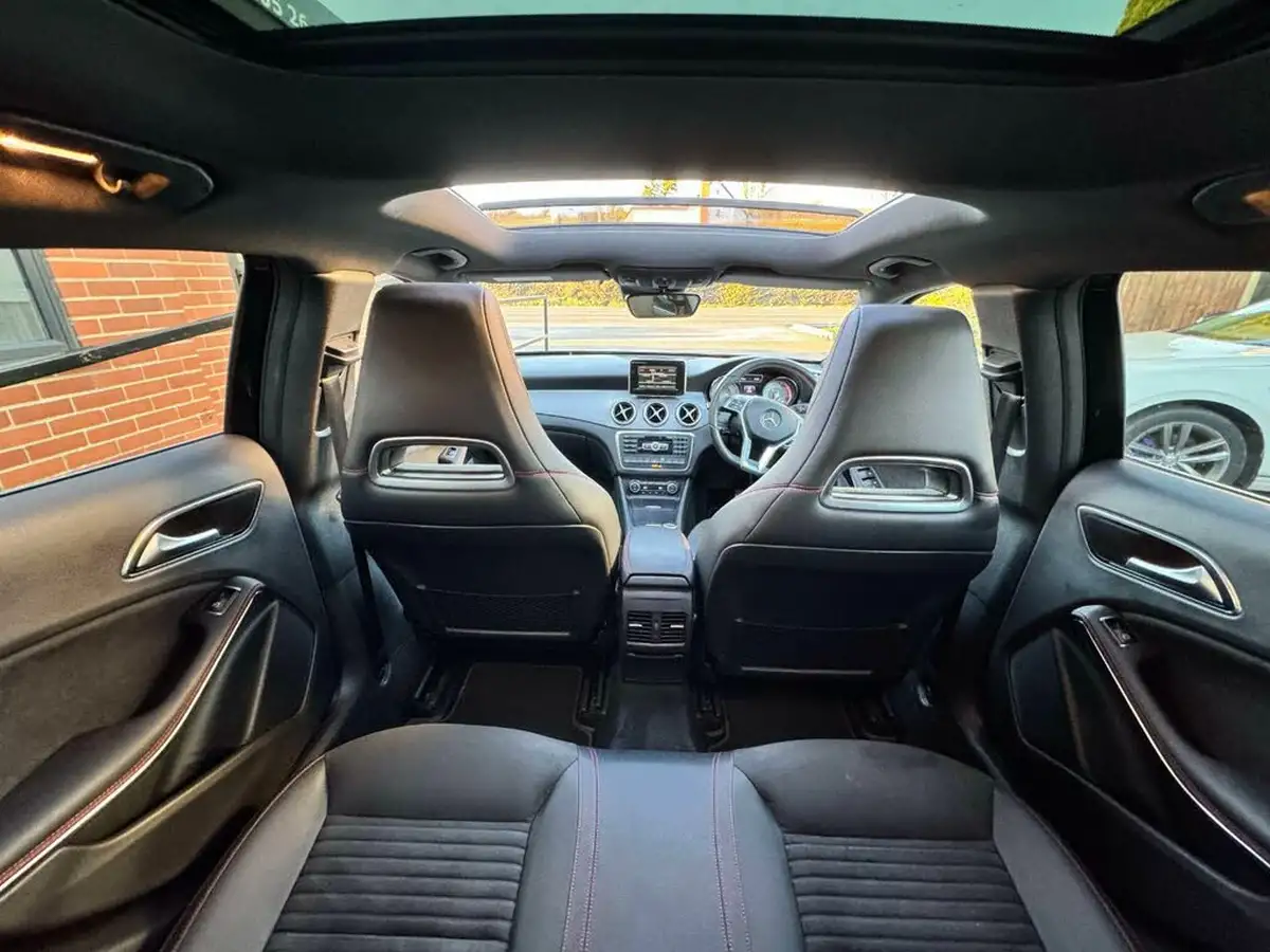 2014-mercedes-benz-gla-class-20-amg-line-premium-plus-package-big-12
