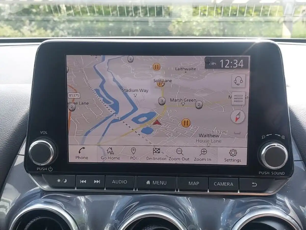 2022-nissan-juke-16-hybrid-n-connecta-big-10