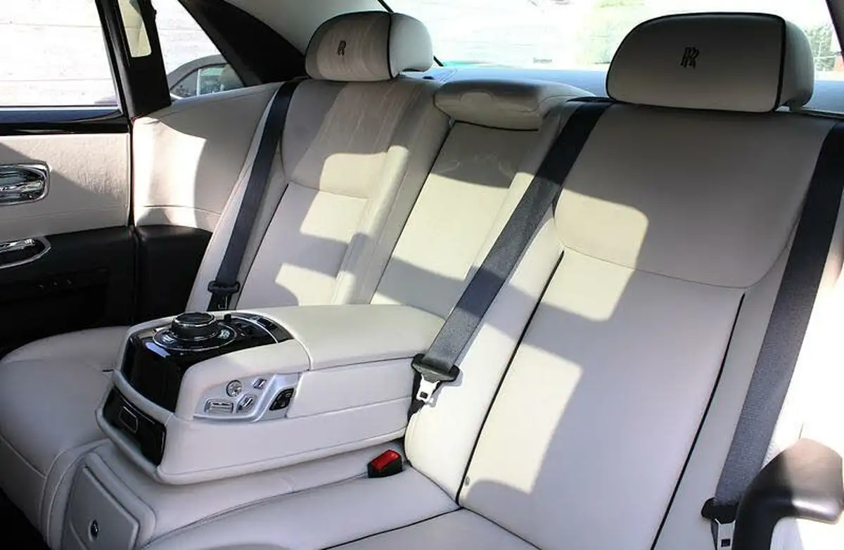 2015-rolls-royce-ghost-66-big-22