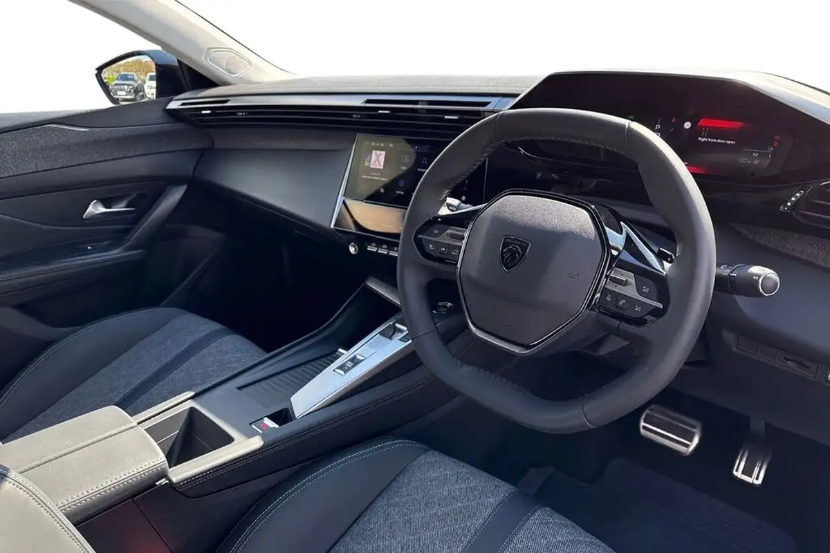 2023-peugeot-408-12-puretech-allure-premium-big-13