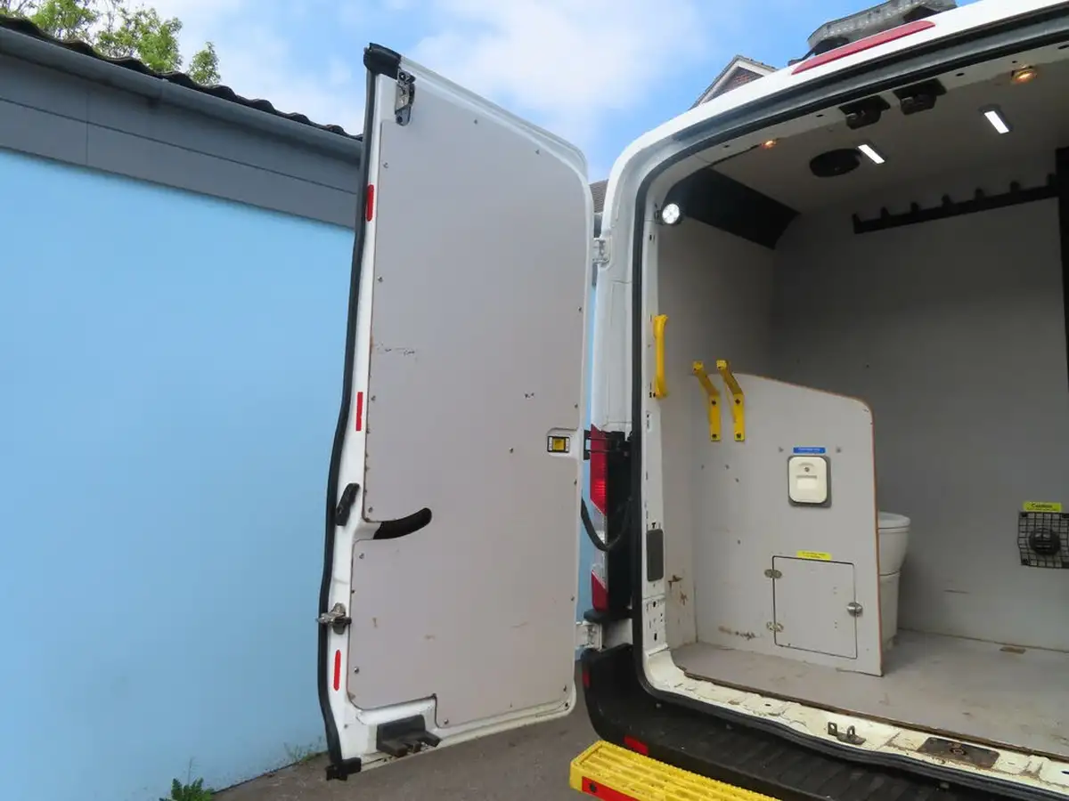 2022-ford-transit-20tdci-350-l3h2-leader-130pseu6dt-panel-van-big-47
