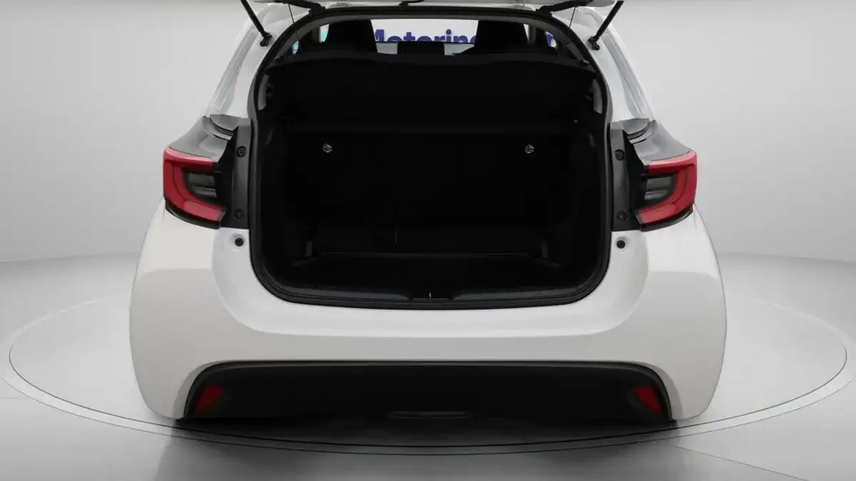 2021-toyota-yaris-15-vvt-i-design-big-17
