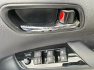 2017-toyota-prius-small-17
